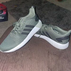 Olive green adidas questars